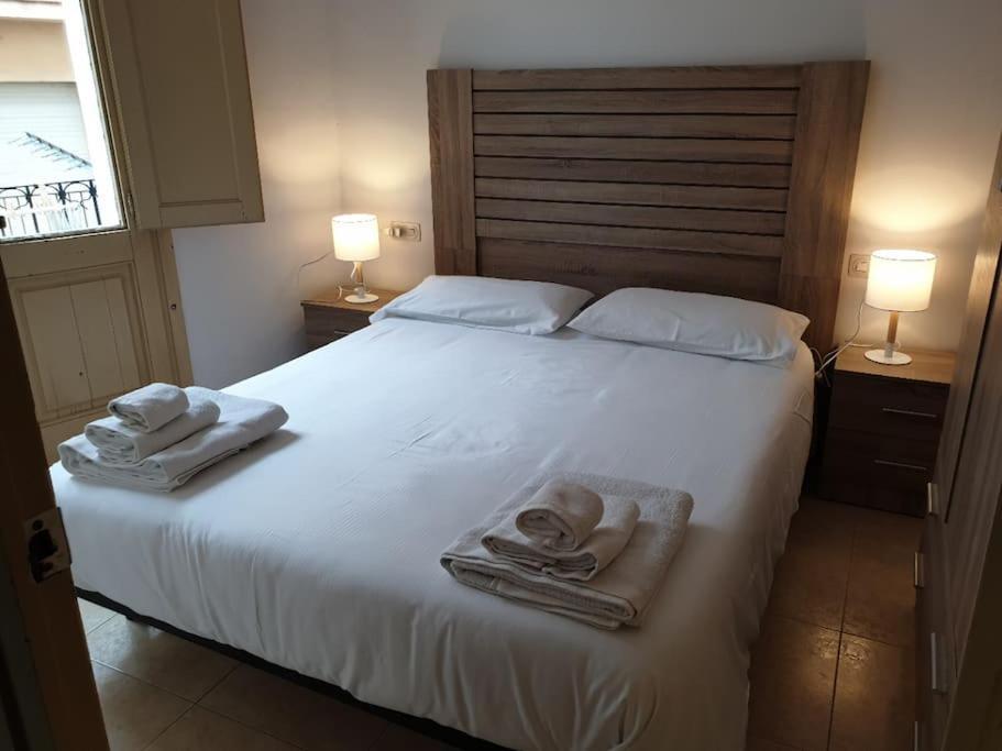 Casa Ramona Apartamento De Pueblo Con Patio En El Centro De Sant Joan Sant Joan de les Abadesses Εξωτερικό φωτογραφία